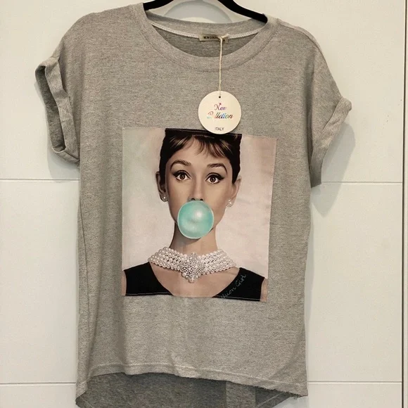 Beautiful Italian Top - Picture 1 of 4